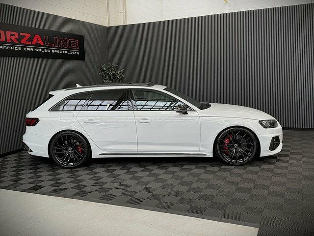 Audi RS4 Avant 2020 2.9 Tfsi V6 Carbon Black Estate Ti White #4