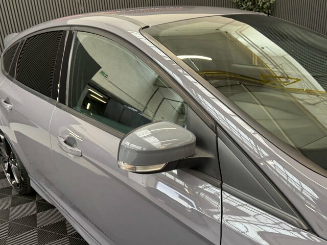 Ford Focus 1.5 Tdci Titanium Hatchback Euro Blue #66