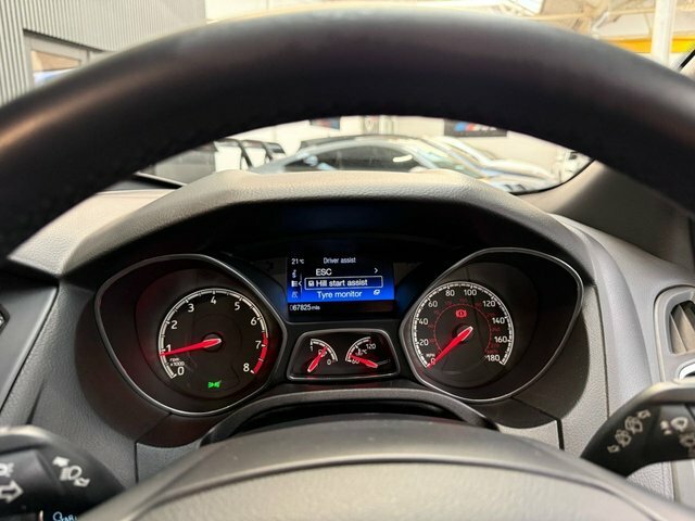 Ford Focus 1.5 Tdci Titanium Hatchback Euro Blue #43