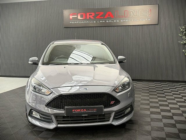 Ford Focus 2.0T Ecoboost St-3 Hatchback Eur Grey #6