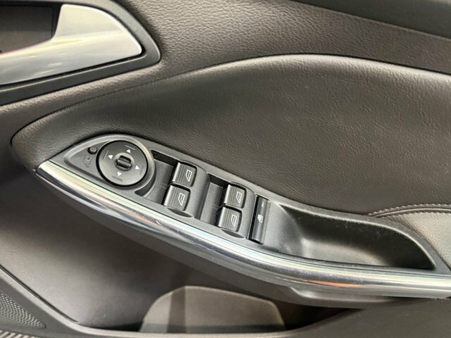 Ford Focus 1.5 Tdci Titanium Hatchback Euro Blue #20