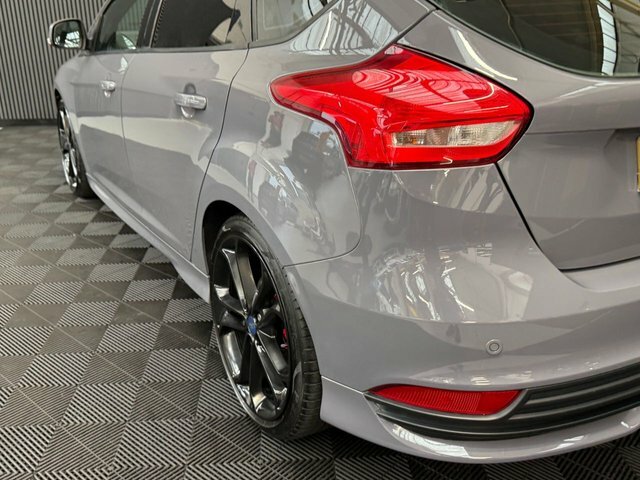 Ford Focus 1.5 Tdci Titanium Hatchback Euro Blue #73