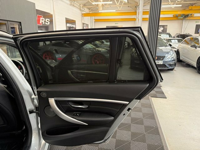 BMW 3 Series 2.0 330E M Sport Blue #21