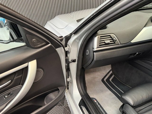 BMW 3 Series 2.0 330E M Sport Blue #49