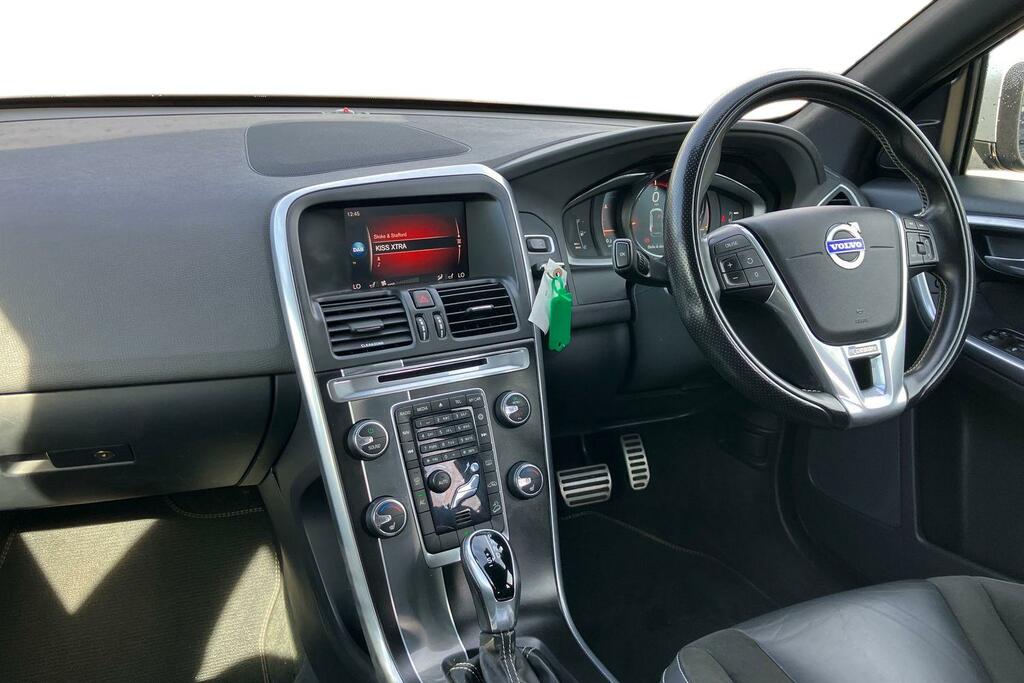 Volvo XC60 D4 190 R Design Nav Awd Geartronic Black #4