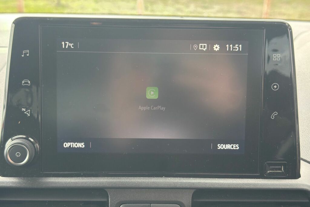 Vauxhall Combo-e Life 52Kwh Design XL Mpv 7.4Kw Charger #8