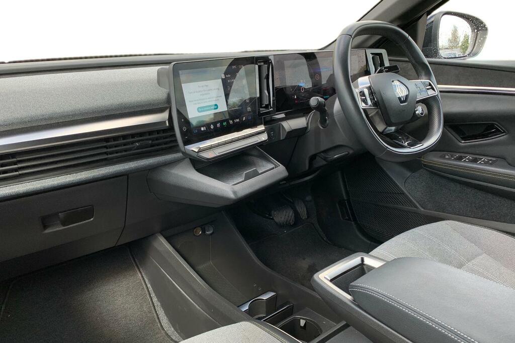 Renault Megane E-Tech Ev60 160Kw Iconic 60Kwh Optimum Charge Black #4