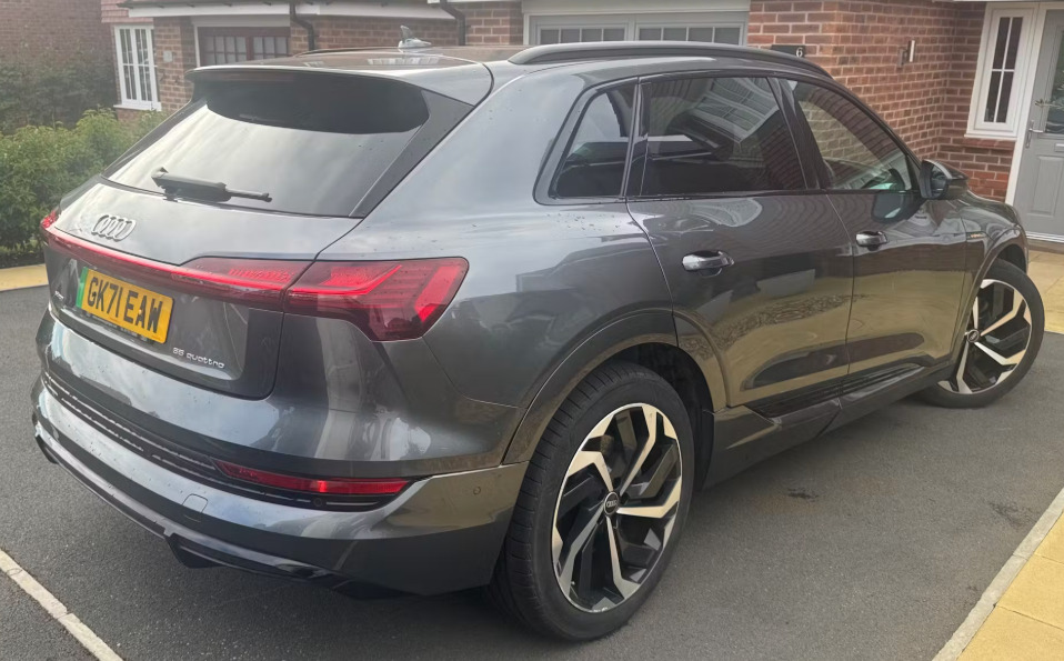 Audi E-tron 300Kw 55 Quattro 95Kwh Black Edition Grey #2