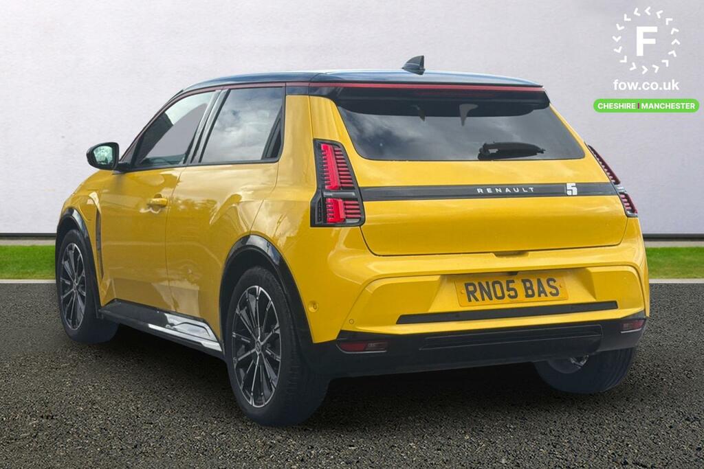 Renault 5 E-Tech 110Kw Iconic Five Comfort Range 52Kwh Black #2