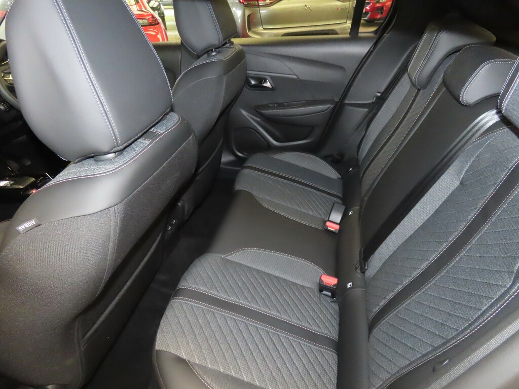 Peugeot e-208 51Kwh Gt  #11