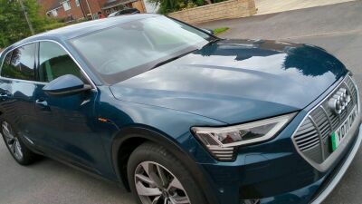 Audi E-tron 230Kw 50 Quattro 71Kwh Technik Blue
