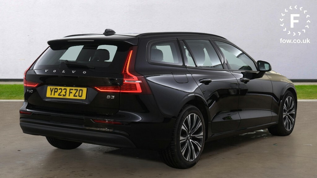 Volvo V60 2.0 B3p Core 7 Speed Black #4