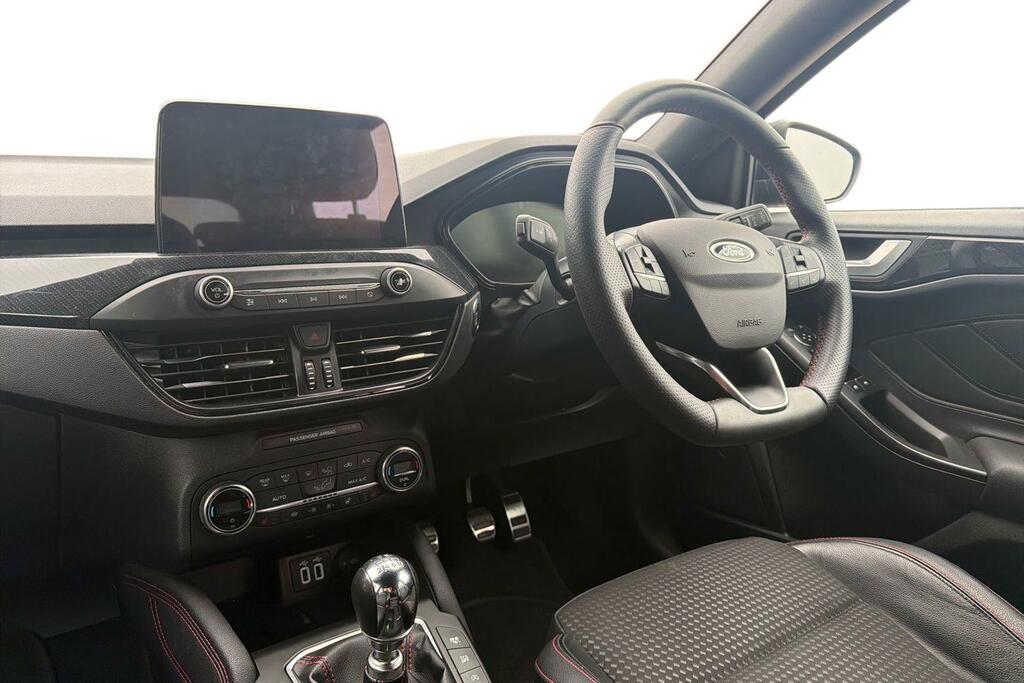 Ford Focus 1.0 Ecoboost Hybrid Mhev 125 St-line X Edition Black #4