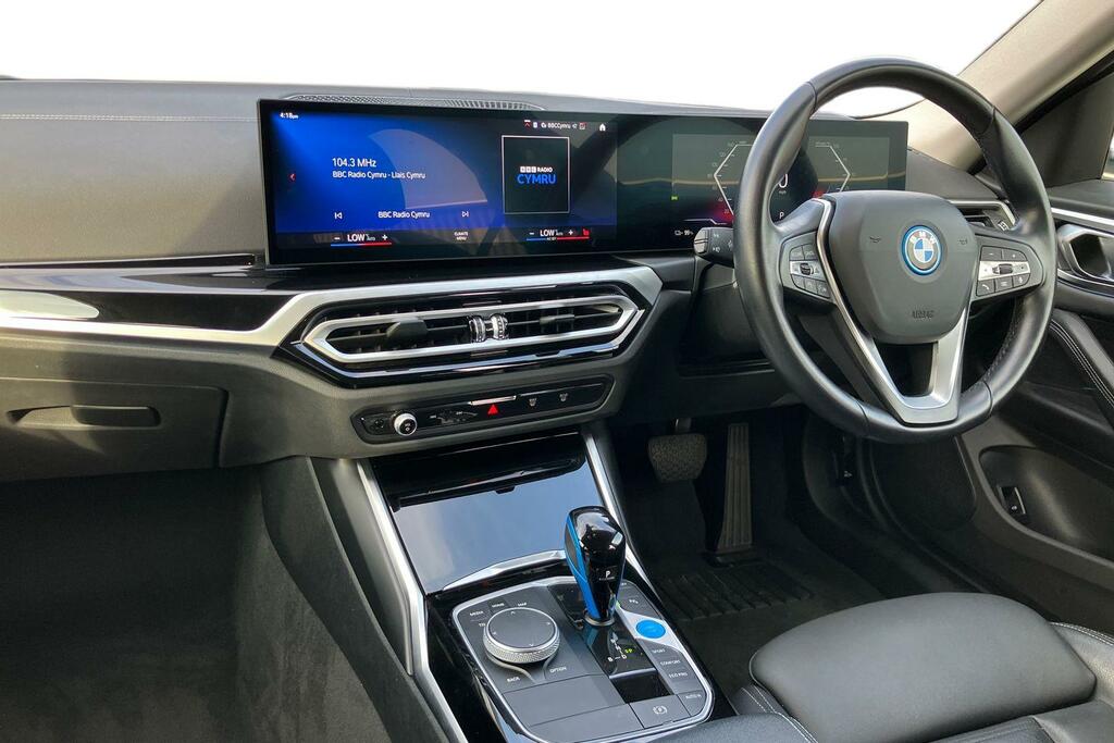 BMW i4 250Kw Edrive40 Sport 83.9Kwh Tech Pack ML72BYS White #4