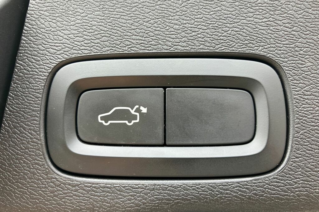 Volvo XC60 2.0 D4 Momentum Awd #23