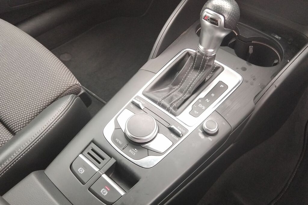 Audi A3 Sport 35 Tfsi 150 Ps S Tronic Red #22
