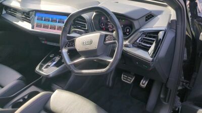 Audi Q4 E Tron 220Kw 50 Quattro 82Kwh Black Edition Black #3