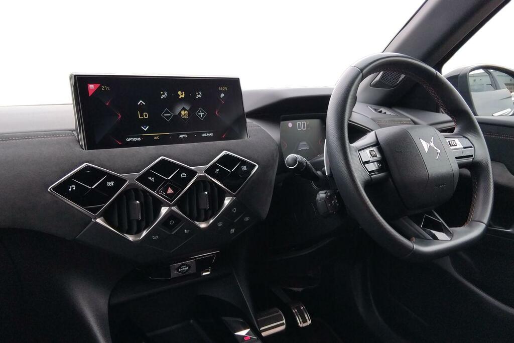 DS DS 3 Crossback 1.2 Puretech 130 Performance Line Eat8 Grey #4