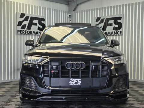 Audi SQ7 2020 69 4.0 Black #2