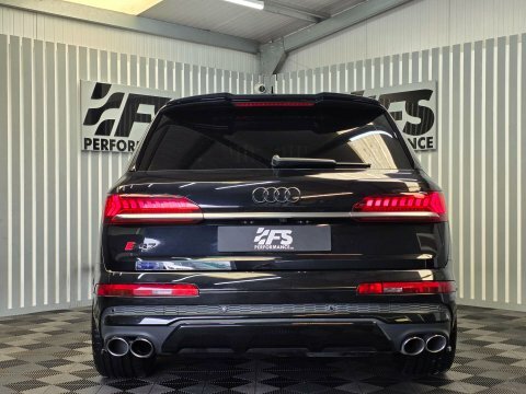 Audi SQ7 2020 69 4.0 Black #5