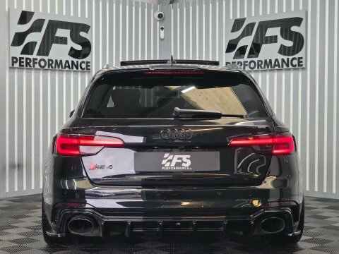 Audi RS4 2019 19 2.9 Black #5