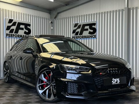 Audi RS4 2018 18 2.9 Black