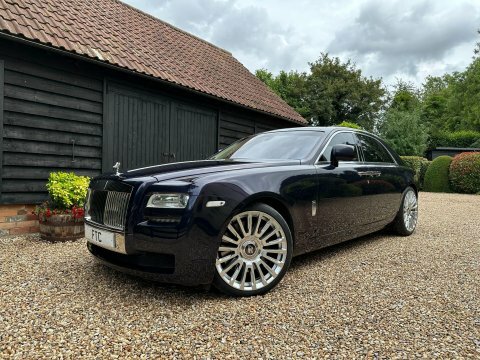 Rolls-Royce Ghost 6.6 V12 Purple