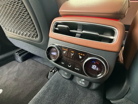 Genesis GV70 2.2D 201 Luxury Awd Grey #29