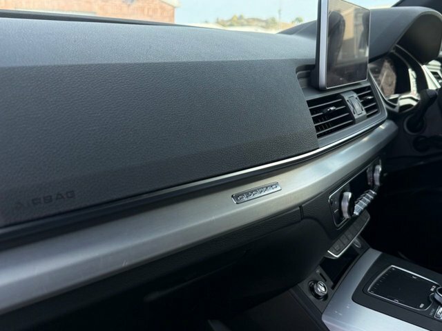 Audi Q5 2.0 Tdi Quattro S Line Black Edition 188 Bhp Black #24