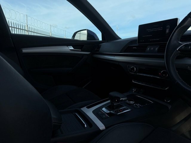 Audi Q5 2.0 Tdi Quattro S Line Black Edition 188 Bhp Black #34