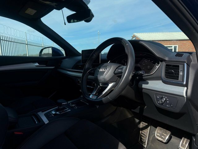 Audi Q5 2.0 Tdi Quattro S Line Black Edition 188 Bhp Black #33