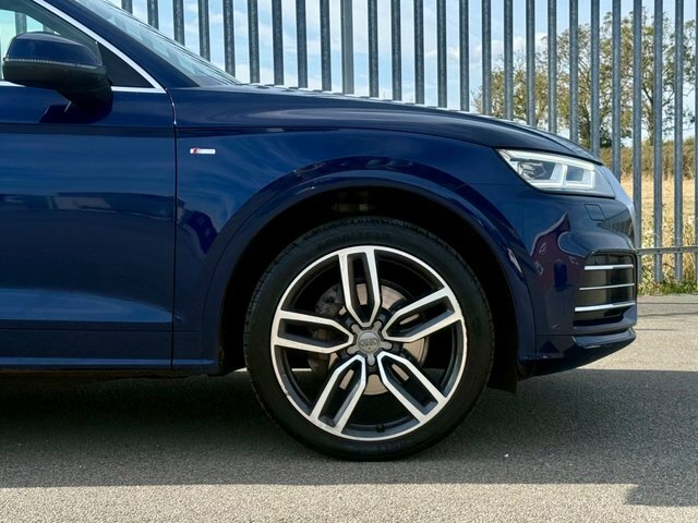 Audi Q5 2.0 Tdi Quattro S Line Black Edition 188 Bhp Black #12