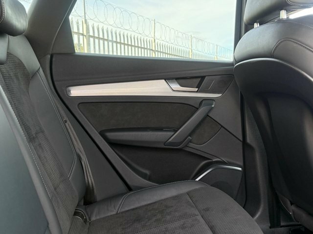 Audi Q5 2.0 Tdi Quattro S Line Black Edition 188 Bhp Black #27