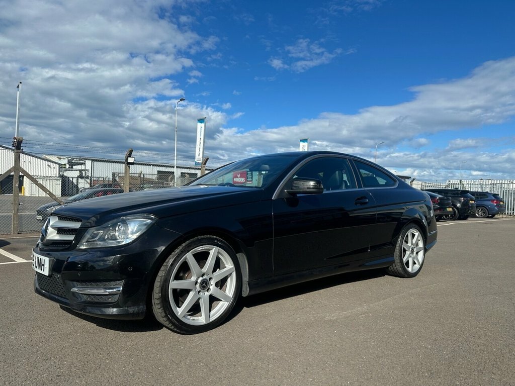 Mercedes-Benz C Class 2.1L Amg Sport Edition Black #2