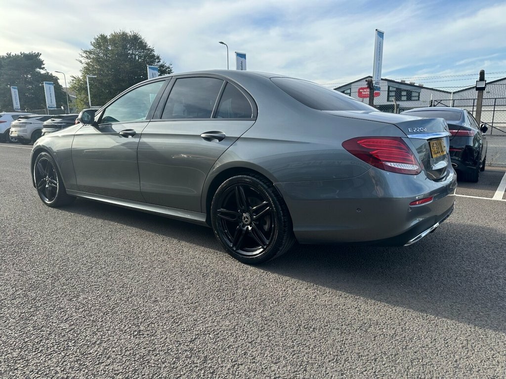 Mercedes-Benz E Class 2L Amg Line Grey #3