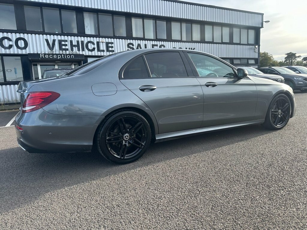 Mercedes-Benz E Class 2L Amg Line Grey #4
