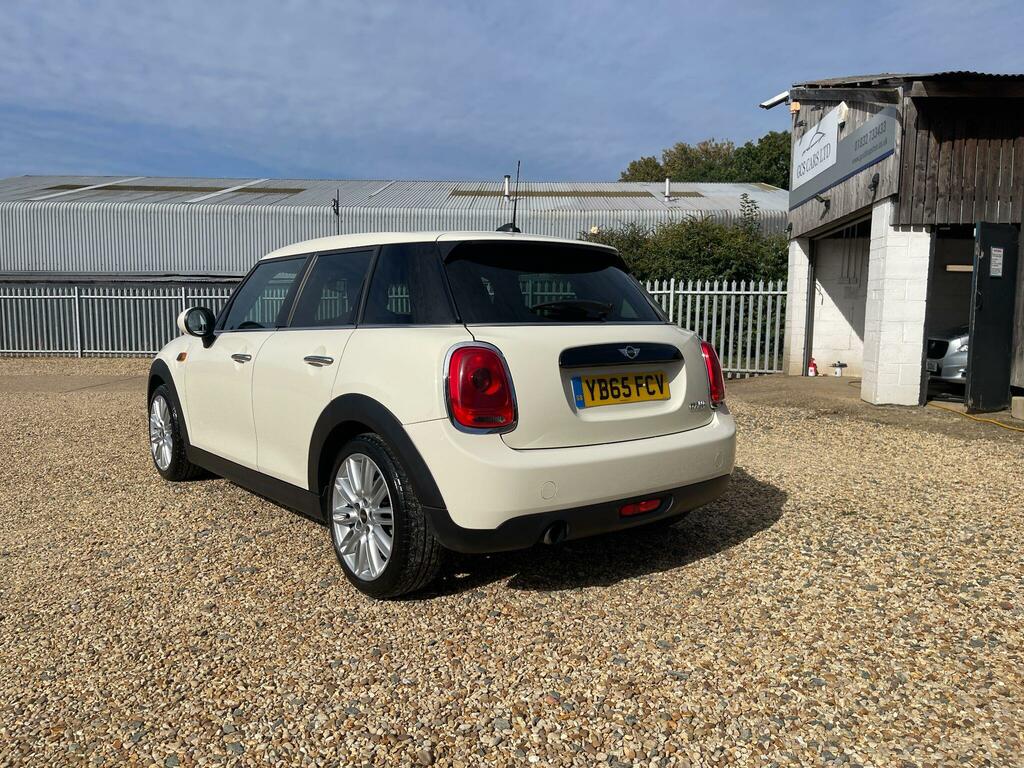 Mini Hatch 1.5 Cooper Euro 6 Ss White #4