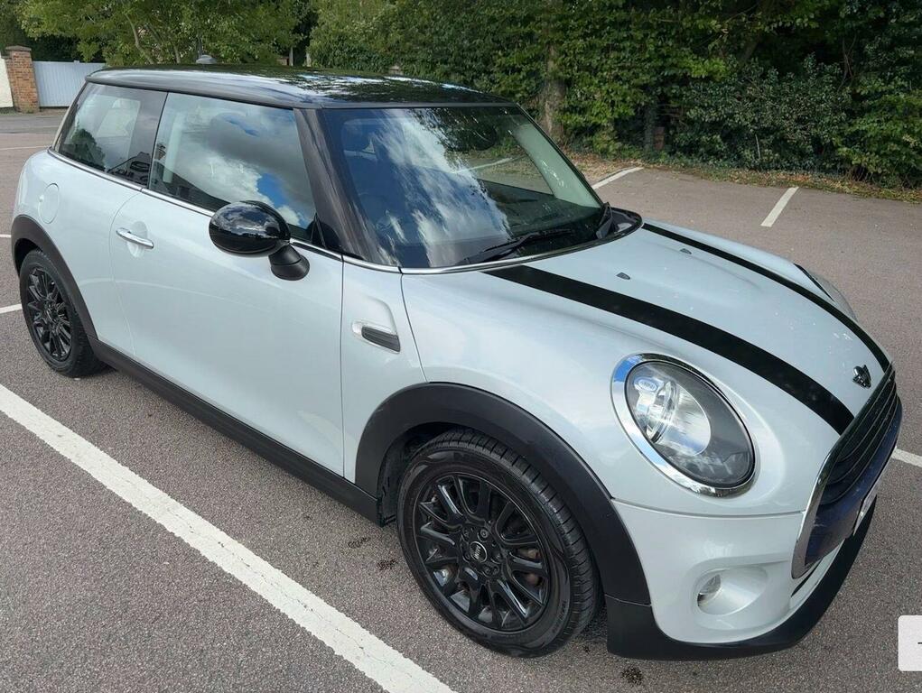 Mini Hatch 1.5 Cooper Euro 6 Ss Silver