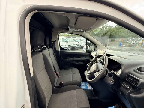 Vauxhall Combo 2300 1.5 Turbo D 100Ps H1 Sportive Van White #11