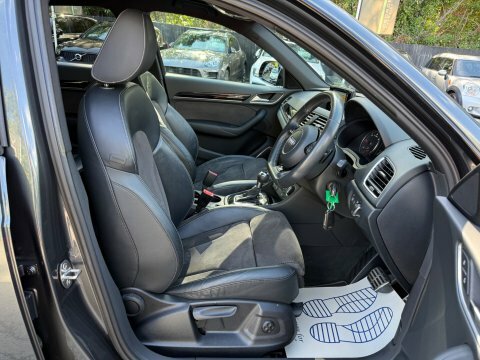 Audi Q3 Q3 Sport Tfsi S-a Black #28