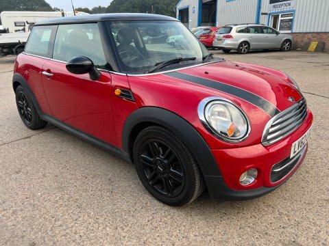 Mini Hatch Cooper D -