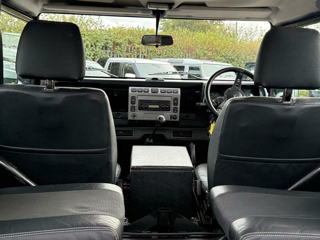 Land Rover Defender 90 90 Td5 Silver #22