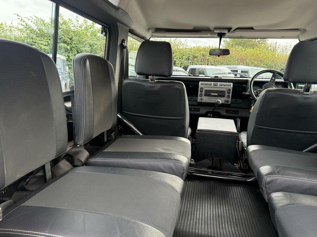 Land Rover Defender 90 90 Td5 Silver #20