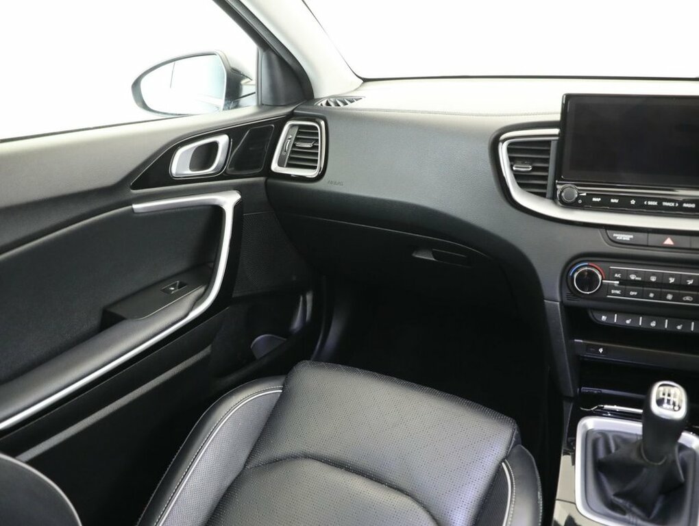 Kia Xceed 1.5 T-gdi 3 Euro 6 Ss White #33