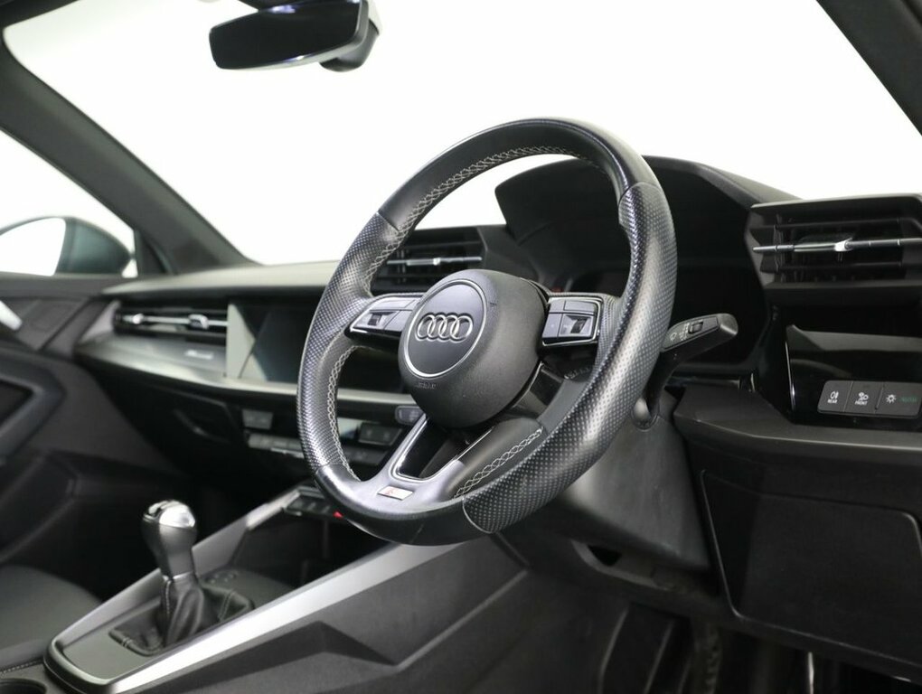 Audi A3 35 Tfsi Black Edition S Tronic 2023 Black #36