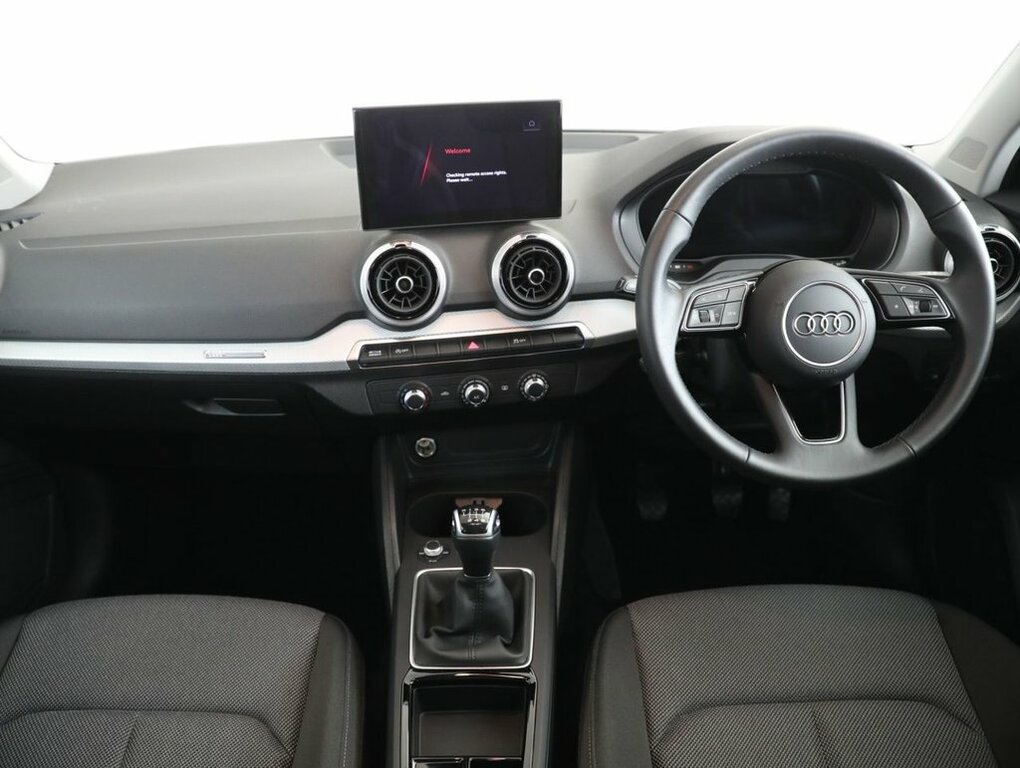 Audi Q2 30 Tfsi 116 Sport Black #24