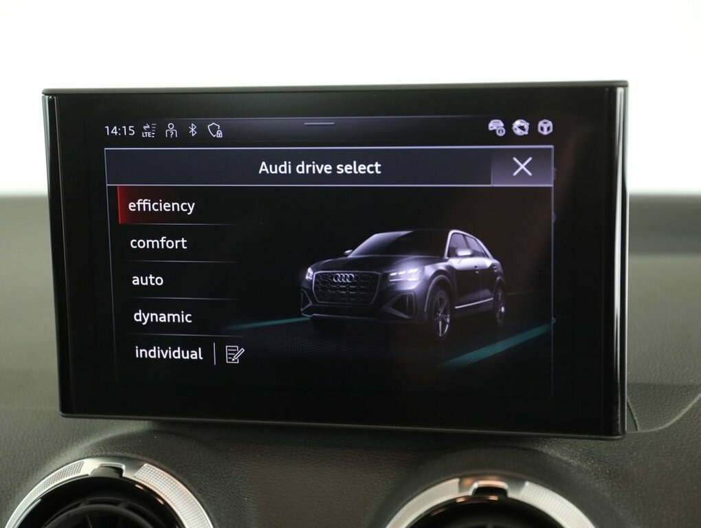 Audi Q2 30 Tfsi 116 Sport Black #39