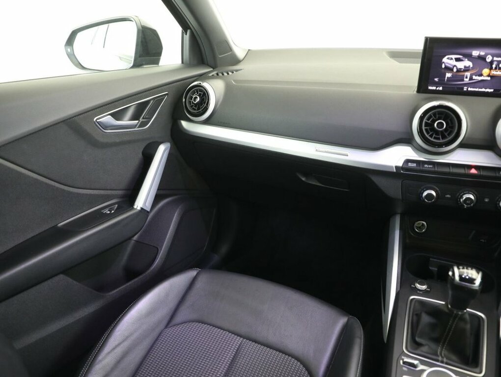 Audi Q2 S Line 35 Tfsi 150 Ps S Tronic Grey #38