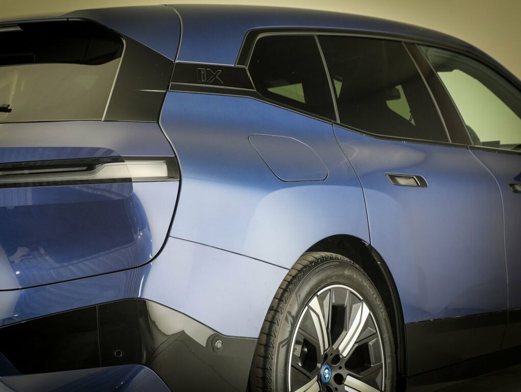 BMW iX Suv Blue #6