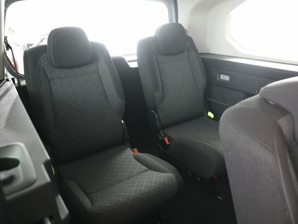 Vauxhall Combo-e Life 52Kwh Ultimate XL Mpv 7.4Kw Cha White #44